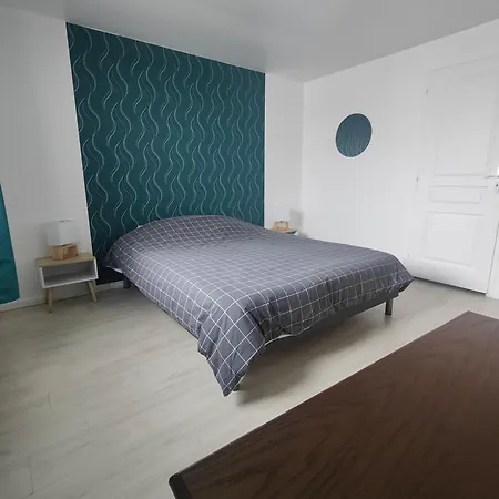 Holiday home Le Gite Des Hallais Bouelles