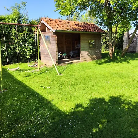 Le Gite Des Hallais Holiday home *